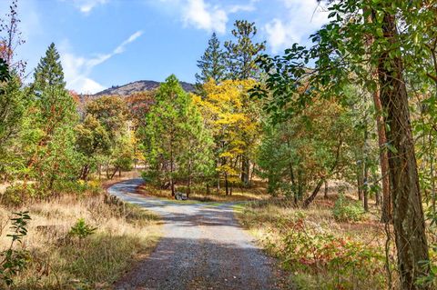 Tiny photo for 17252 N Applegate Road, Grants Pass, OR 97527 (MLS # 220211691)