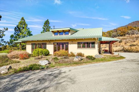 Tiny photo for 17252 N Applegate Road, Grants Pass, OR 97527 (MLS # 220211691)