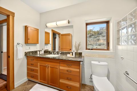 Tiny photo for 17252 N Applegate Road, Grants Pass, OR 97527 (MLS # 220211691)