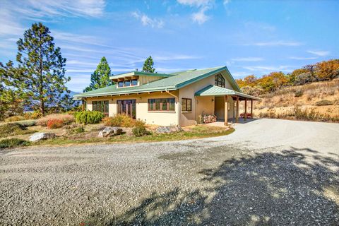 Tiny photo for 17252 N Applegate Road, Grants Pass, OR 97527 (MLS # 220211691)