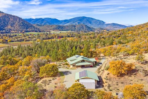 Tiny photo for 17252 N Applegate Road, Grants Pass, OR 97527 (MLS # 220211691)