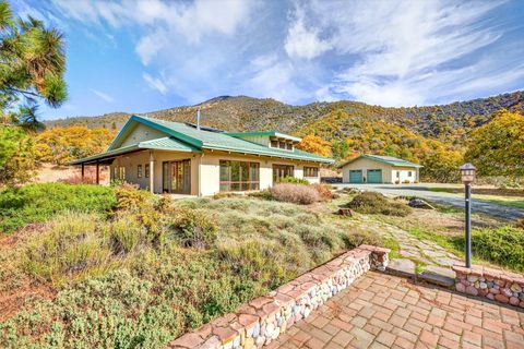 Tiny photo for 17252 N Applegate Road, Grants Pass, OR 97527 (MLS # 220211691)