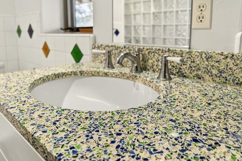 Tiny photo for 17252 N Applegate Road, Grants Pass, OR 97527 (MLS # 220211691)