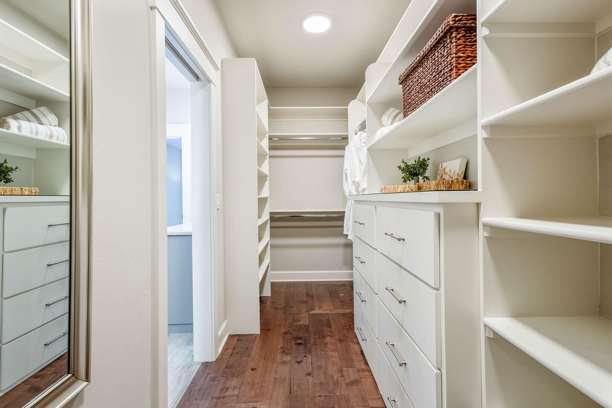 Pine Meadow Vill - Residential