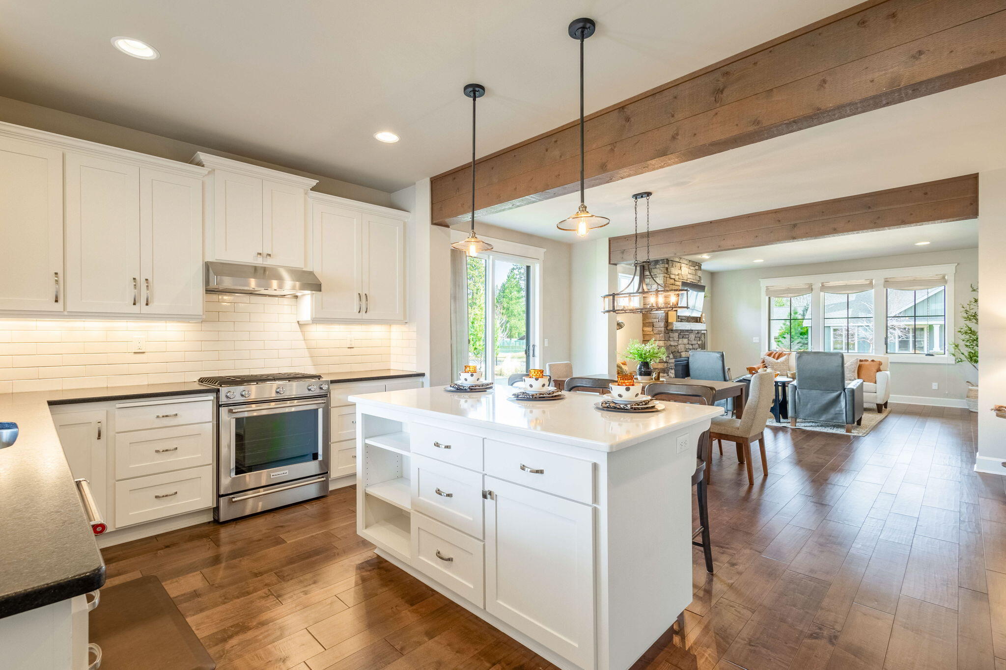 Pine Meadow Vill - Residential