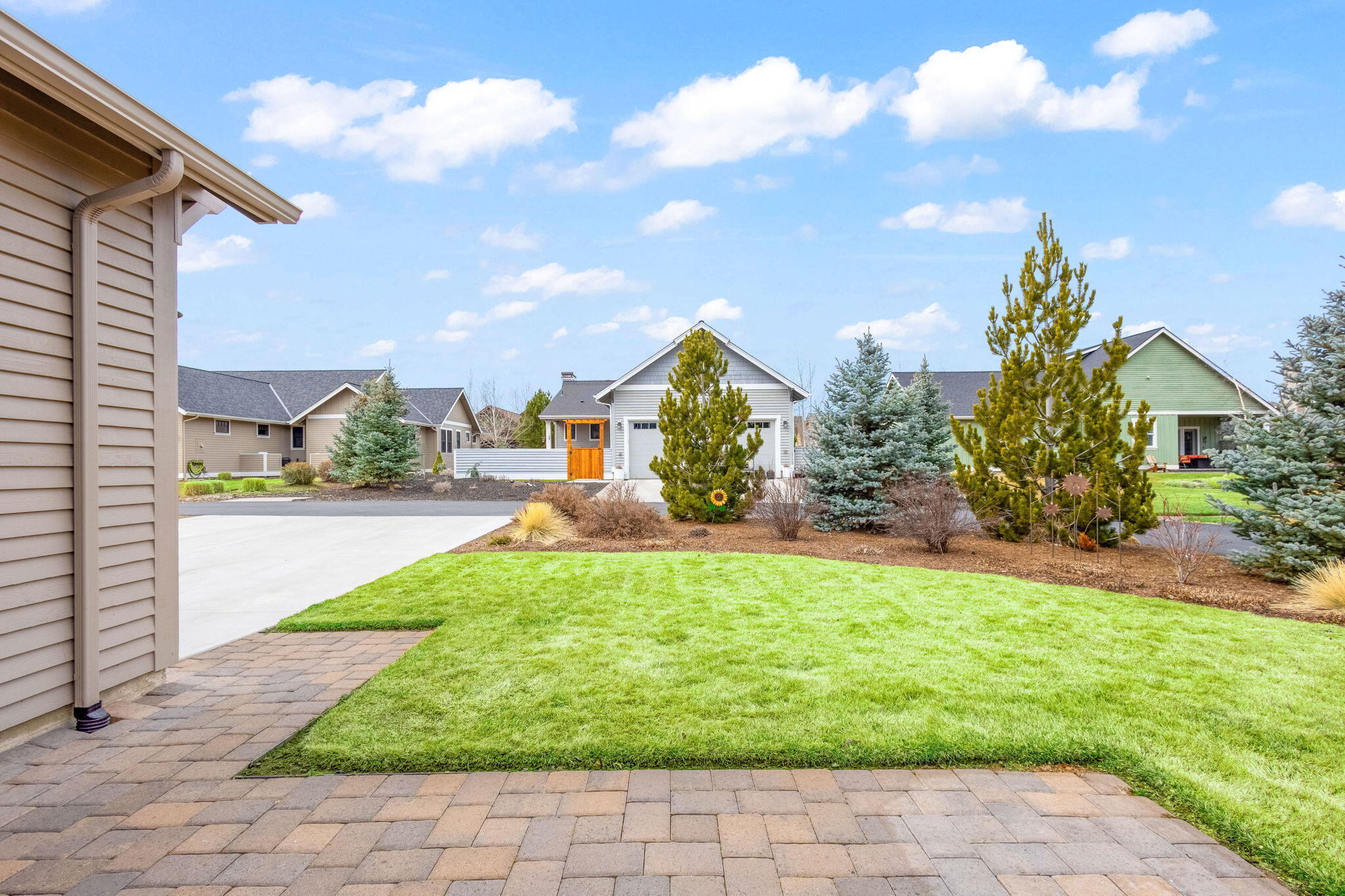 Pine Meadow Vill - Residential