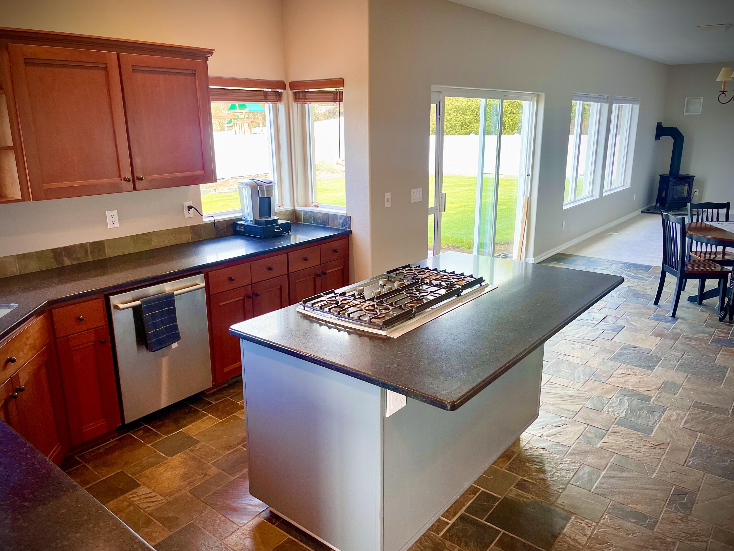 Klamath Falls -Nob Hill - Residential