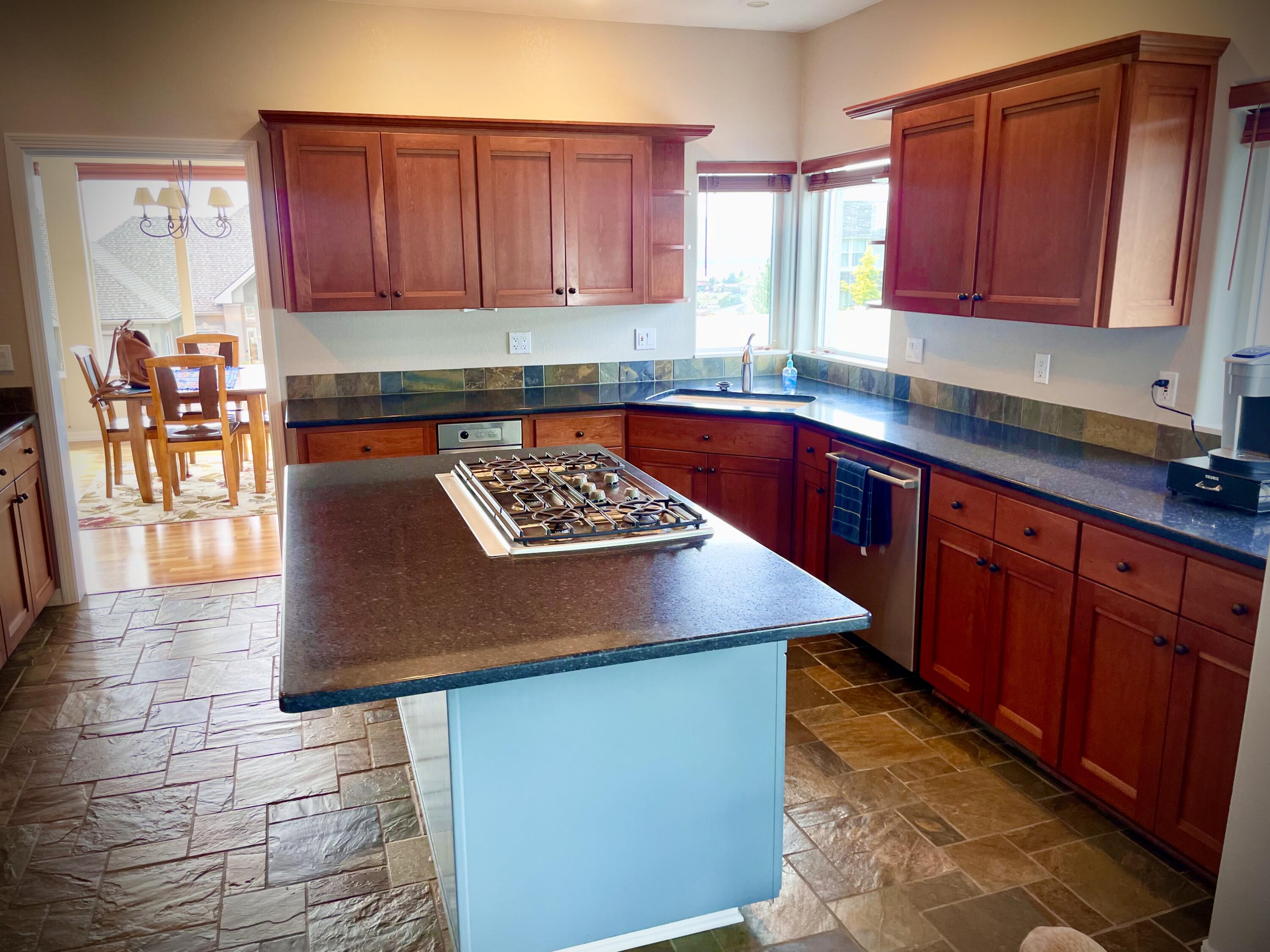 Klamath Falls -Nob Hill - Residential