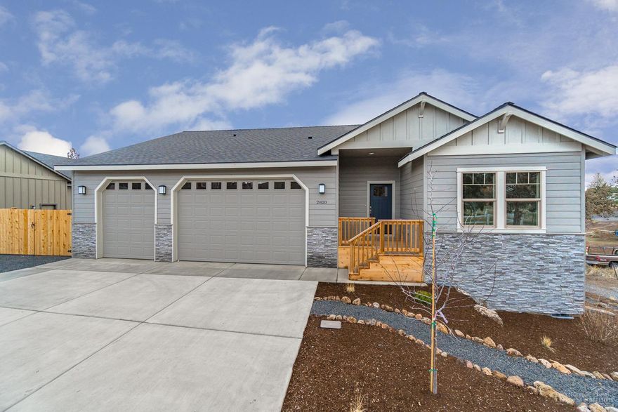 Looking for mutli-generational family living or rental income potential? With a traditional 3 bedroom, 2 bath home on the street level, &amp; a full 2 bedroom, 1 bath unit in the daylight basement, you've struck gold! Main home is bright &amp; spacious, overlooks the city lights, the Ochocos and beyond. Great room layout w/tons of windows, living space extends out to an upper deck. Spacious kitchen w/slab Quartz counter tops, full height tiled back splash &amp; breakfast bar. Sleek SS appliances, extensive counter space for prep &amp; more than ample storage! Main level Master Ste w/unique tray ceiling, bath w/step in shower, walk in closet &amp; dual vanities. Full laundry &amp; additional guest room &amp; bath. Access the apartment from inside or out - full 2 bedrooms, bathroom, kitchen &amp; laundry. Private patio &amp; back yard to enjoy. Triple car garage, fenced RV parking, fully landscaped too. Forced air, A/C, all the bells &amp; whistles too. Dunlap Fine Homes Standard Warrant