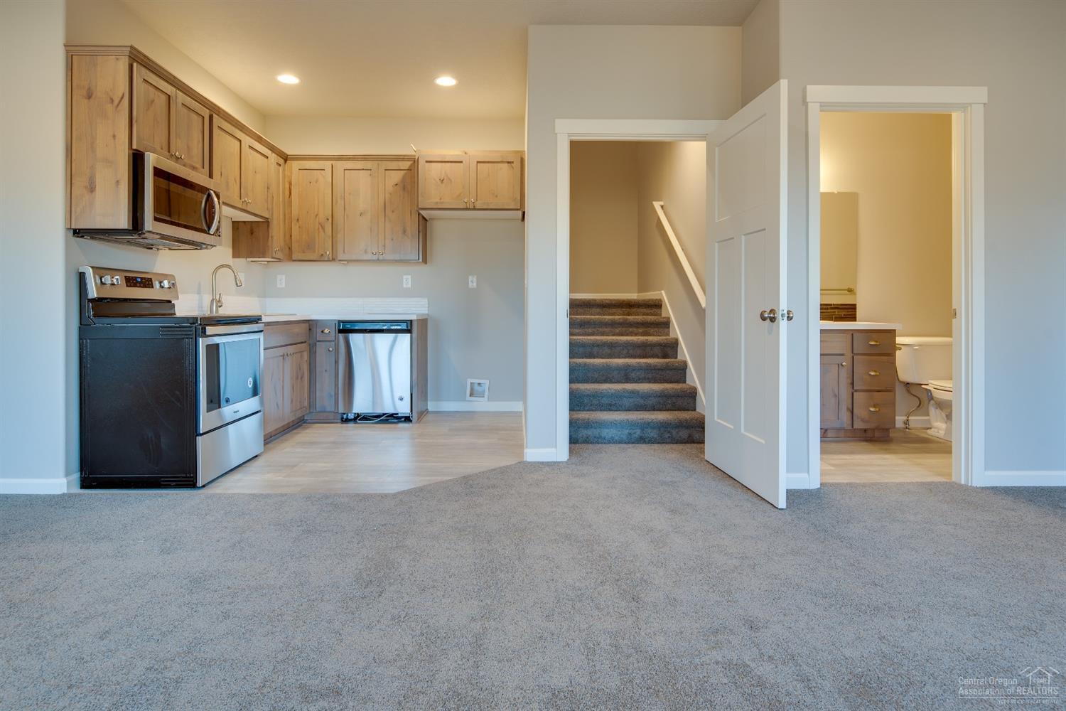 Kian West - Residential