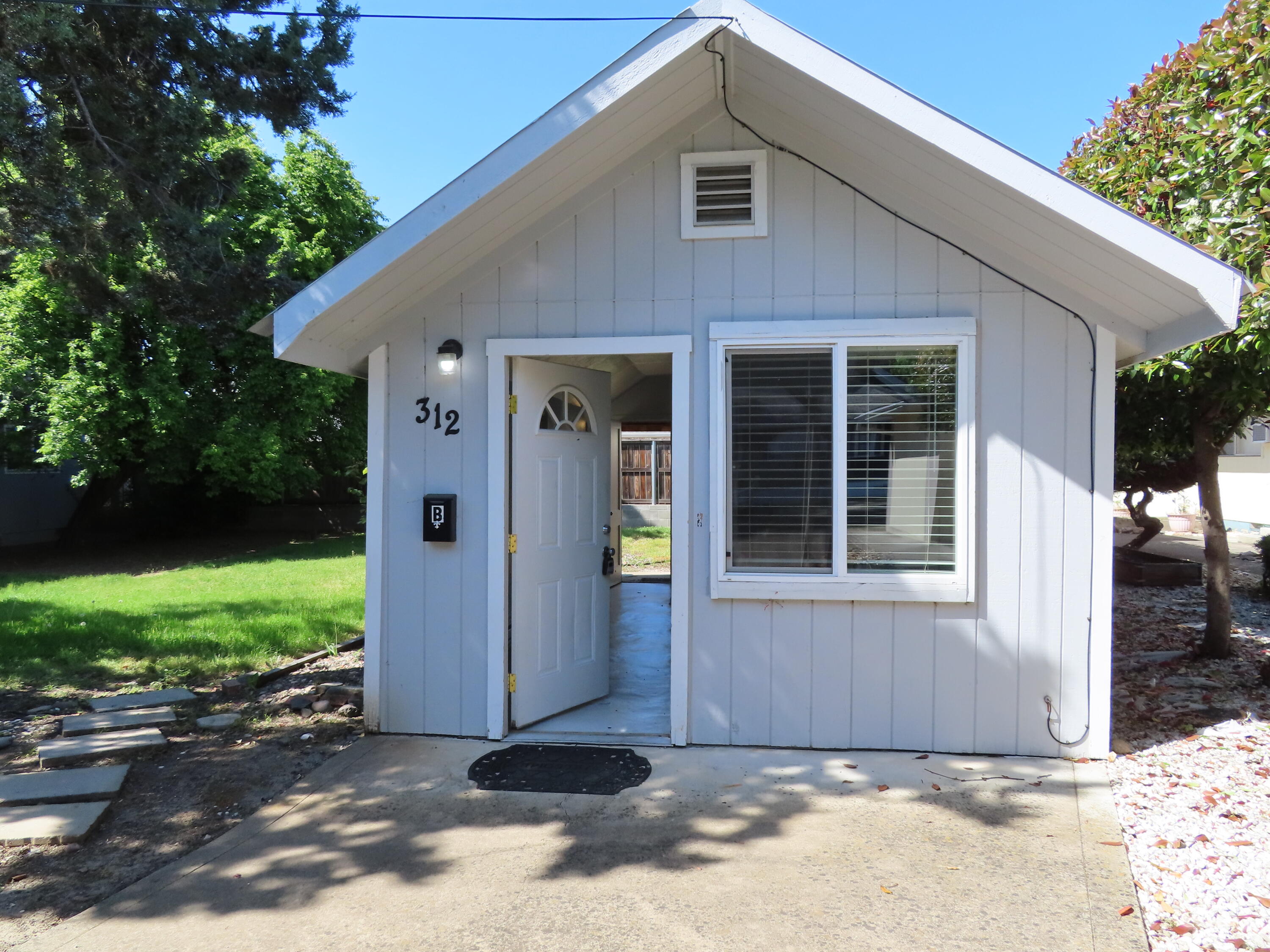 Sunrise Home Park - Residential