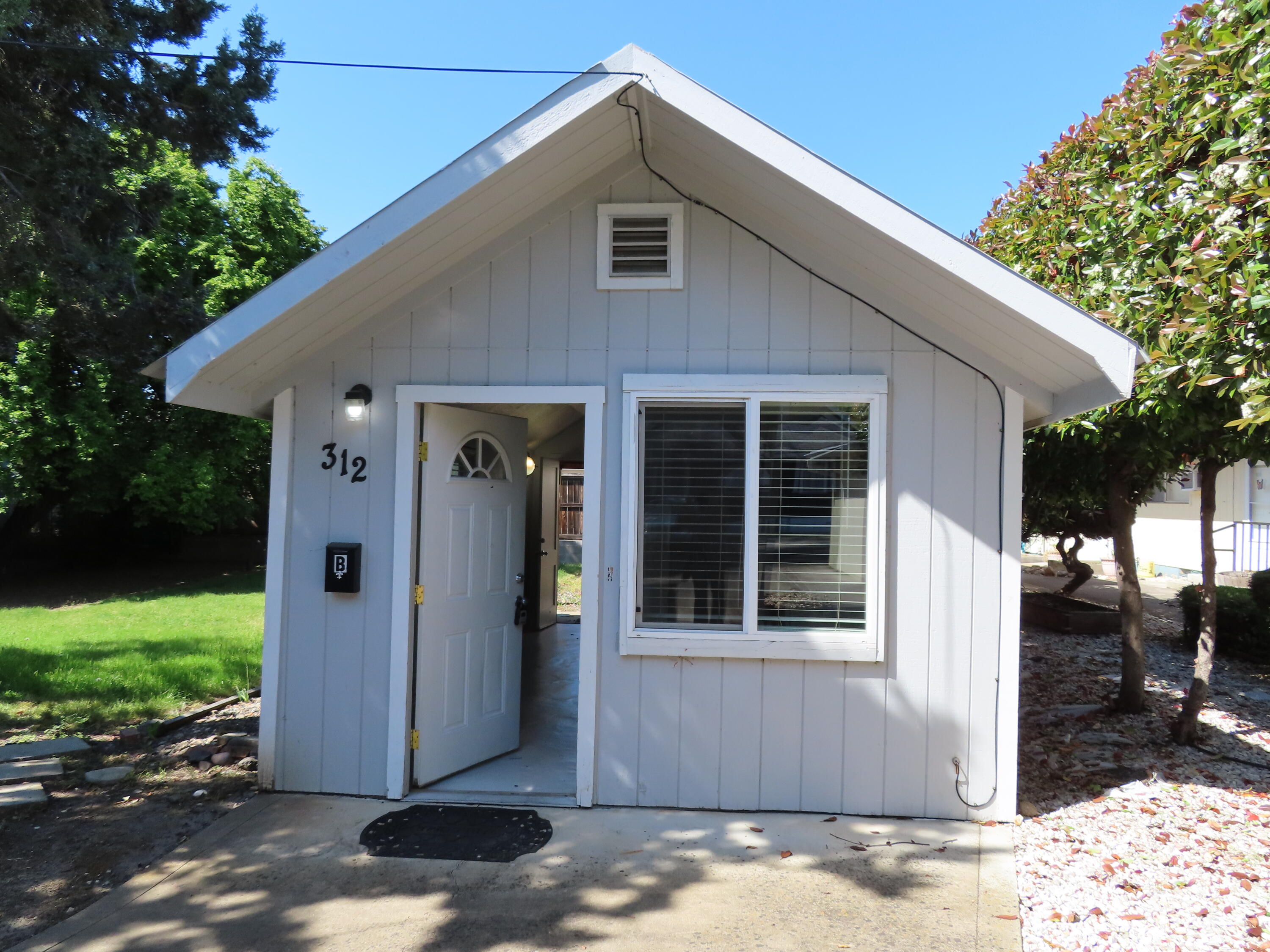 Sunrise Home Park - Residential