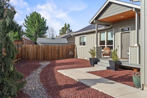 Tiny photo for 220 NW 28th Street, Redmond, OR 97756 (MLS # 220219661)