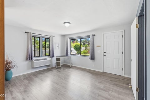Tiny photo for 1317 NW Prospect Avenue, Grants Pass, OR 97526 (MLS # 220223169)