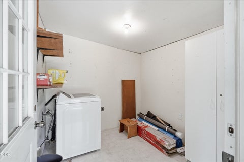 Tiny photo for 1317 NW Prospect Avenue, Grants Pass, OR 97526 (MLS # 220223169)