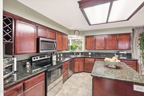 Tiny photo for 1317 NW Prospect Avenue, Grants Pass, OR 97526 (MLS # 220223169)