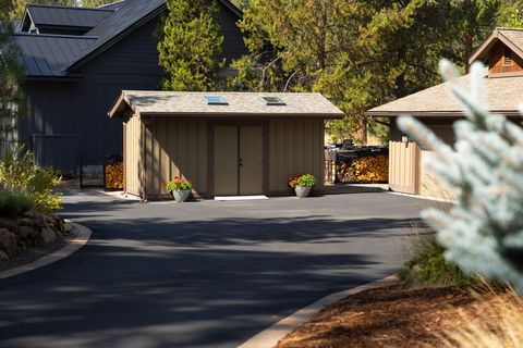 Tiny photo for 53596 Brookie Way, La Pine, OR 97739 (MLS # 220190135)