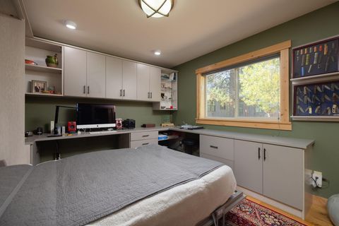 Tiny photo for 53596 Brookie Way, La Pine, OR 97739 (MLS # 220190135)