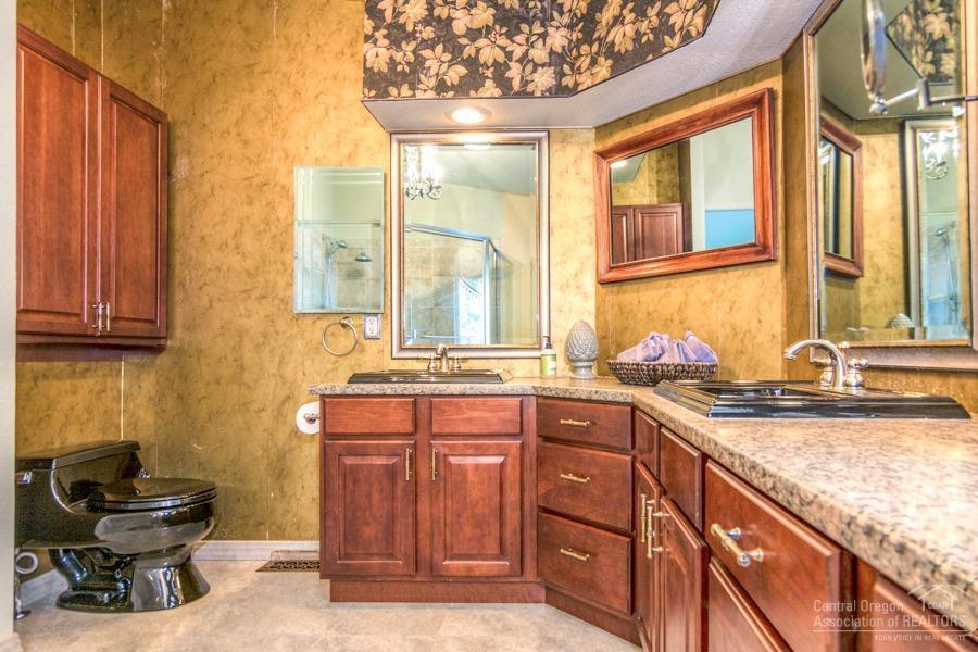 Deschutes RiverWoods - Residential