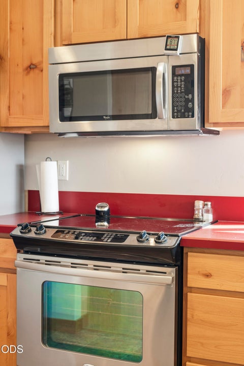 Tiny photo for 68912 Holmes Road, Sisters, OR 97759 (MLS # 220228152)