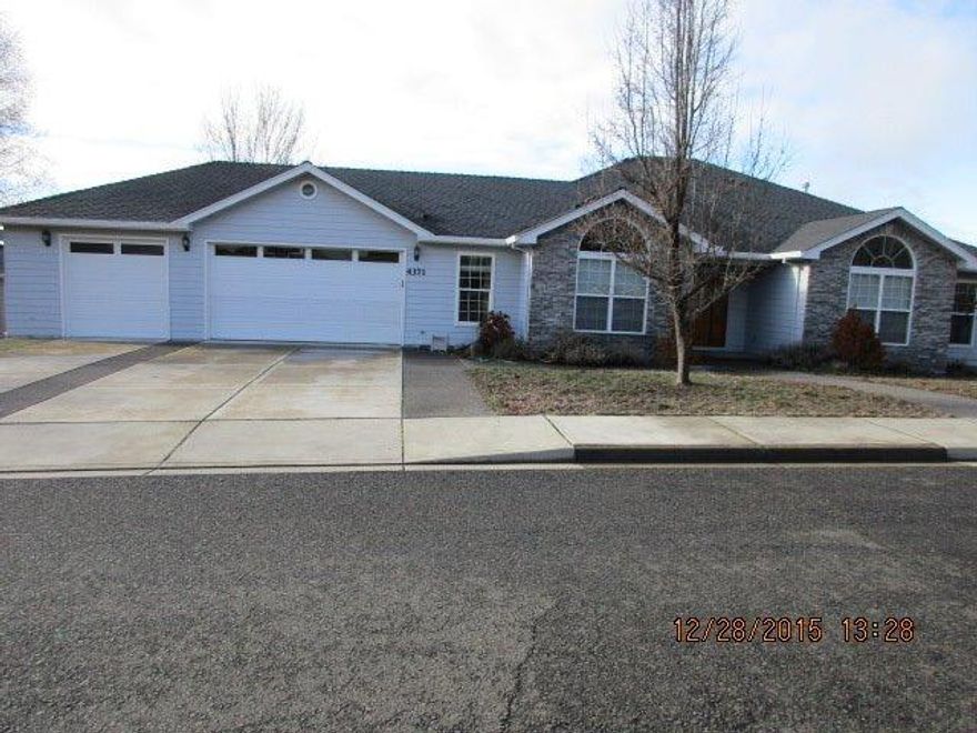 This Oregon Hills home a lot to offer with nice size kitchen with wood floors and a casual dining area as well as a breakfast bar that open up to the living room. There is also a formal dining room and an office, nice size laundry room with storage and a utility sink as well as the master suite on the main floor. The daylight basement includes a family room with a wet bar that is great for entertaining, two bedrooms, both with full bathrooms plus a bonus room that could be a theater/band room or game room. The views of the valley are amazing and you even have a creek running along the side and back of the property. The home needs some work but what potential. Employees and family members residing with employees of JPMorgan Chase Bank, N.A, its affiliates or subsidiaries are strictly prohibited from directly or indirectly purchasing any property owned by JPMorgan Chase Bank, N.A