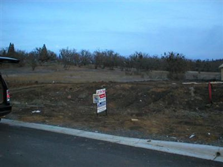 Hillsborough Estates Phase II. This great Eagle Point Lot is ready to be built on. Lot For Sale No builder attached.