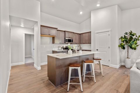 Tiny photo for 755 NE Discovery Loop Loop #Lot 158, Prineville, OR 97754 (MLS # 220219679)