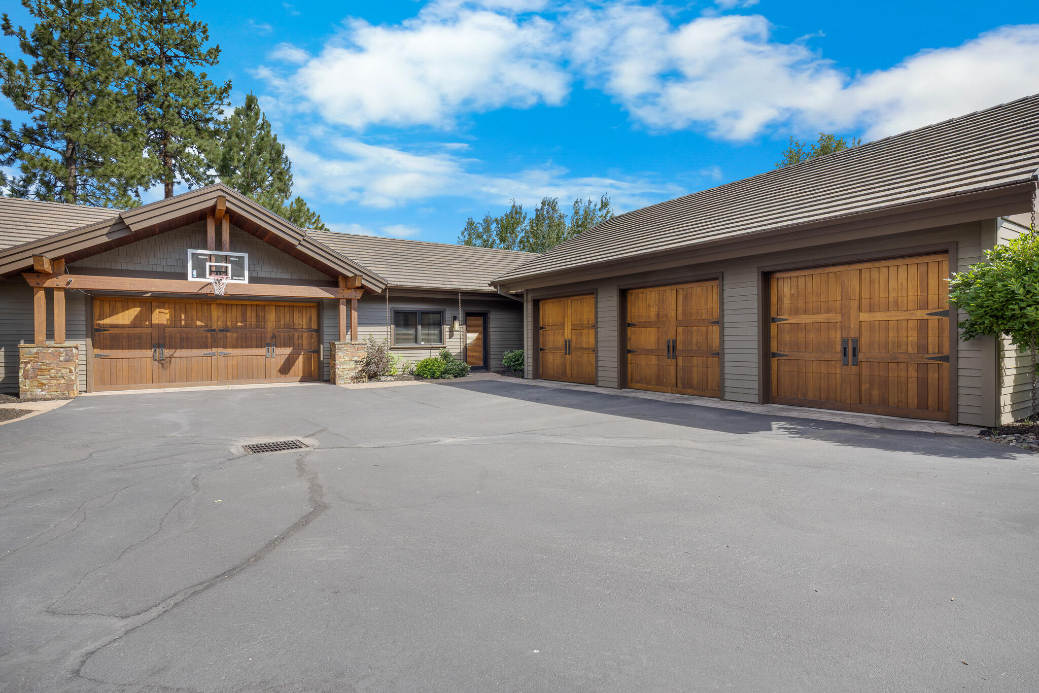 The Highlands at Broken Top - Residential