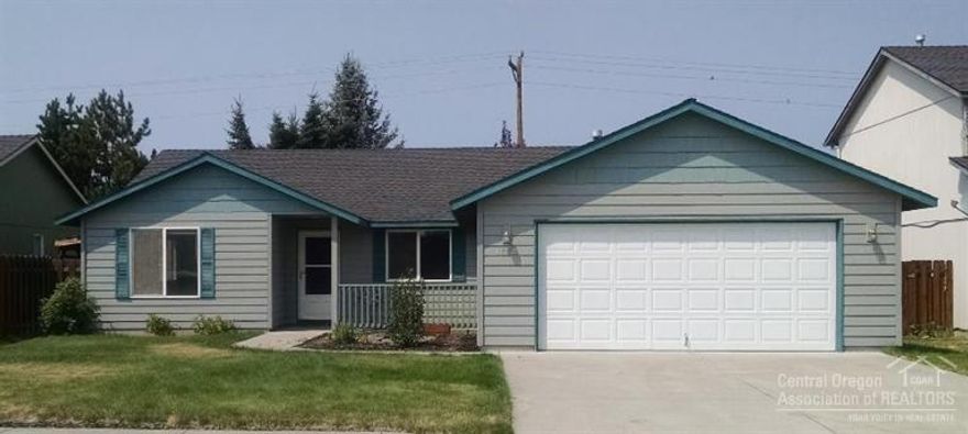 Great floor plan in this 3 bedroom 2 bath home. Two spacious living areas adjoining kitchen with many possible uses to fit every lifestyle. Very bright and sunny kitchen with skylight. All appliances including washer and dryer. Vaulted ceilings, gas fireplace, large master bedroom, new carpet and paint, two car garage all located on street that is not major thoroughfare. Very private fenced backyard. Move in ready.