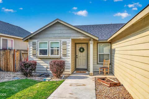 Tiny photo for 3595 SW Pumice Place, Redmond, OR 97756 (MLS # 220226742)