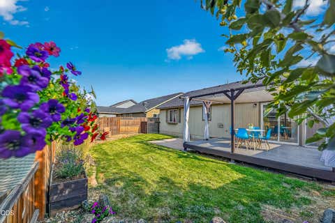 Tiny photo for 3595 SW Pumice Place, Redmond, OR 97756 (MLS # 220226742)