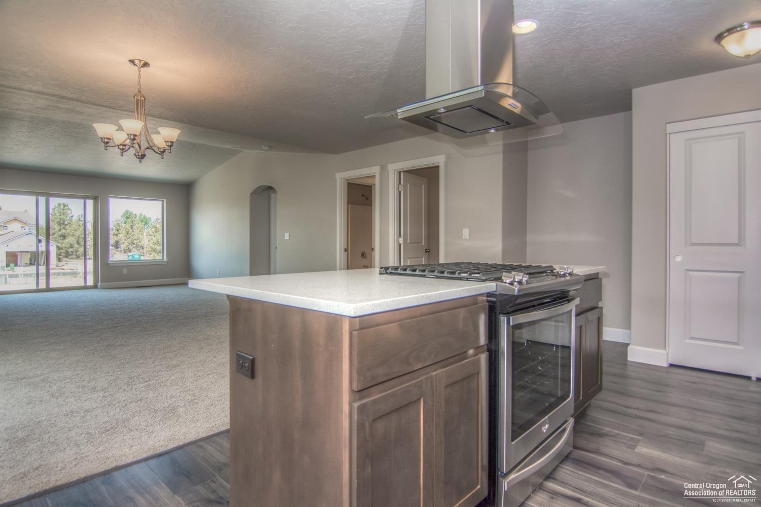 27 Elm - Residential