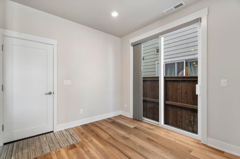 Tiny photo for 3015 NE Red Jasper Place, Bend, OR 97701 (MLS # 220213856)