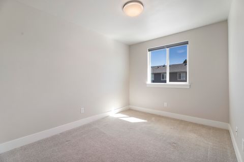 Tiny photo for 3015 NE Red Jasper Place, Bend, OR 97701 (MLS # 220213856)