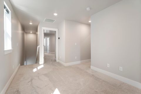 Tiny photo for 3015 NE Red Jasper Place, Bend, OR 97701 (MLS # 220213856)