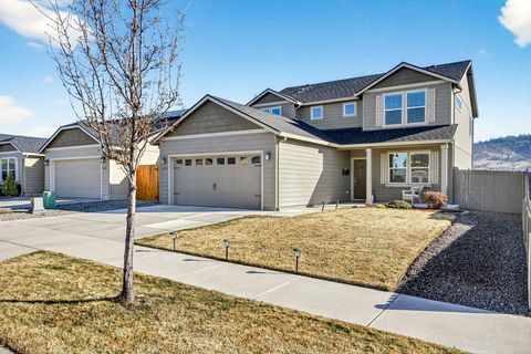 Tiny photo for 3232 McCloud Street, Medford, OR 97504 (MLS # 220214875)