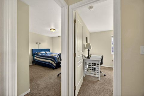 Tiny photo for 3232 McCloud Street, Medford, OR 97504 (MLS # 220214875)