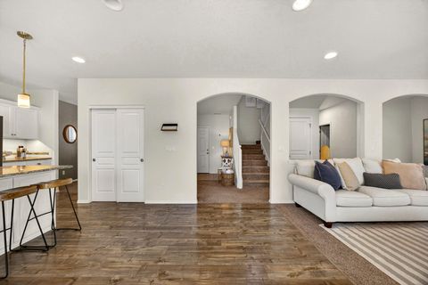 Tiny photo for 3232 McCloud Street, Medford, OR 97504 (MLS # 220214875)