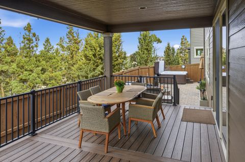 Tiny photo for 20677 Comet Court, Bend, OR 97701 (MLS # 220216911)