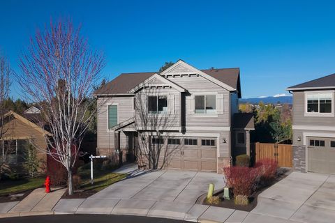 Tiny photo for 20677 Comet Court, Bend, OR 97701 (MLS # 220216911)