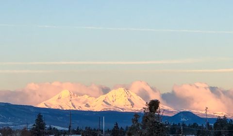 Tiny photo for 20677 Comet Court, Bend, OR 97701 (MLS # 220216911)