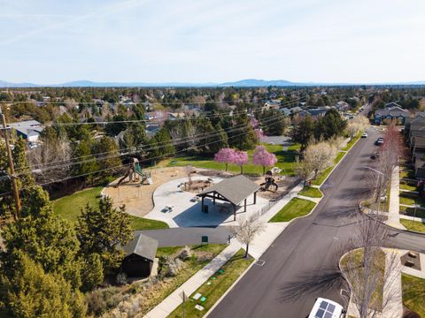 Tiny photo for 20677 Comet Court, Bend, OR 97701 (MLS # 220216911)