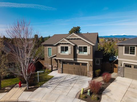 Tiny photo for 20677 Comet Court, Bend, OR 97701 (MLS # 220216911)