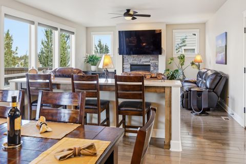 Tiny photo for 20677 Comet Court, Bend, OR 97701 (MLS # 220216911)