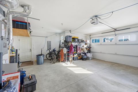 Tiny photo for 20677 Comet Court, Bend, OR 97701 (MLS # 220216911)