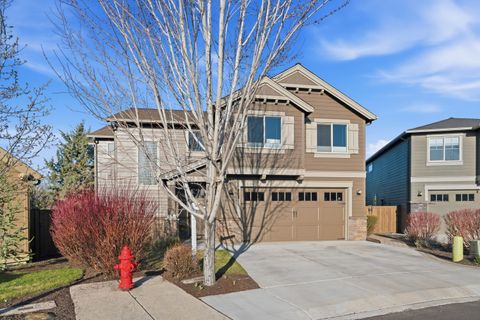 Tiny photo for 20677 Comet Court, Bend, OR 97701 (MLS # 220216911)
