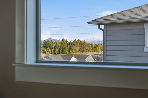 Tiny photo for 20677 Comet Court, Bend, OR 97701 (MLS # 220216911)