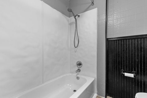 Tiny photo for 517 Newtown Street, Medford, OR 97501 (MLS # 220212515)