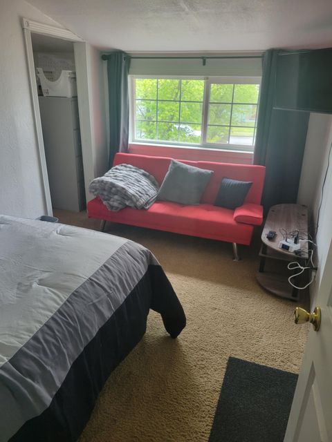 Tiny photo for 517 Newtown Street, Medford, OR 97501 (MLS # 220212515)