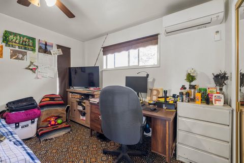 Tiny photo for 2411 Vermont Street, Klamath Falls, OR 97603 (MLS # 220211172)